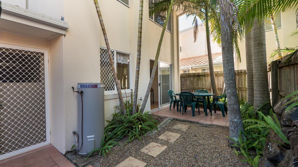 Isle Of Palms Resort Gold Coast Bagian luar foto