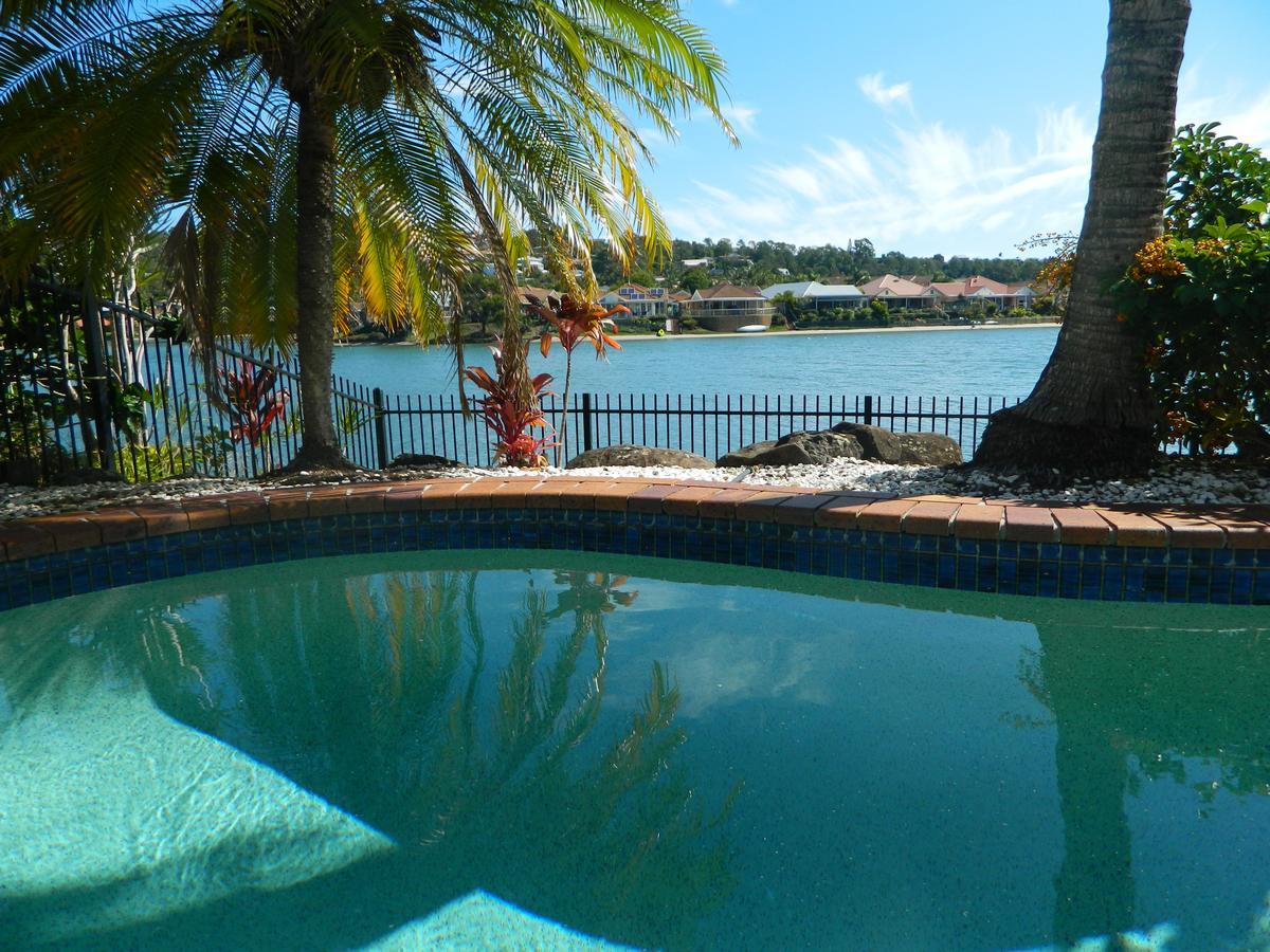 Isle Of Palms Resort Gold Coast Bagian luar foto