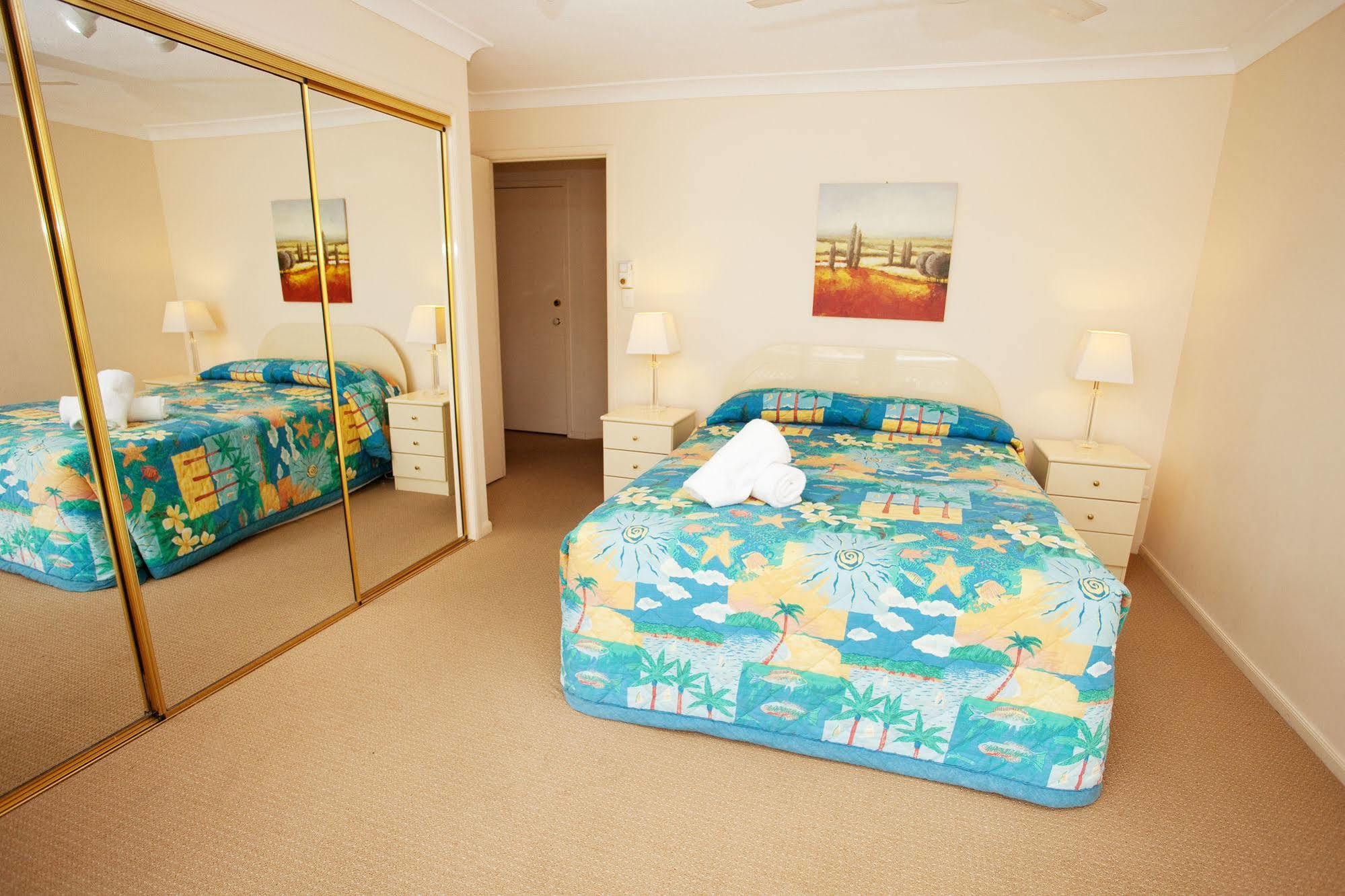 Isle Of Palms Resort Gold Coast Bagian luar foto