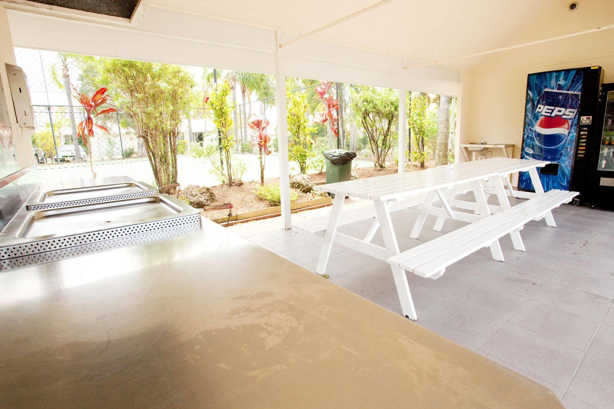 Isle Of Palms Resort Gold Coast Bagian luar foto