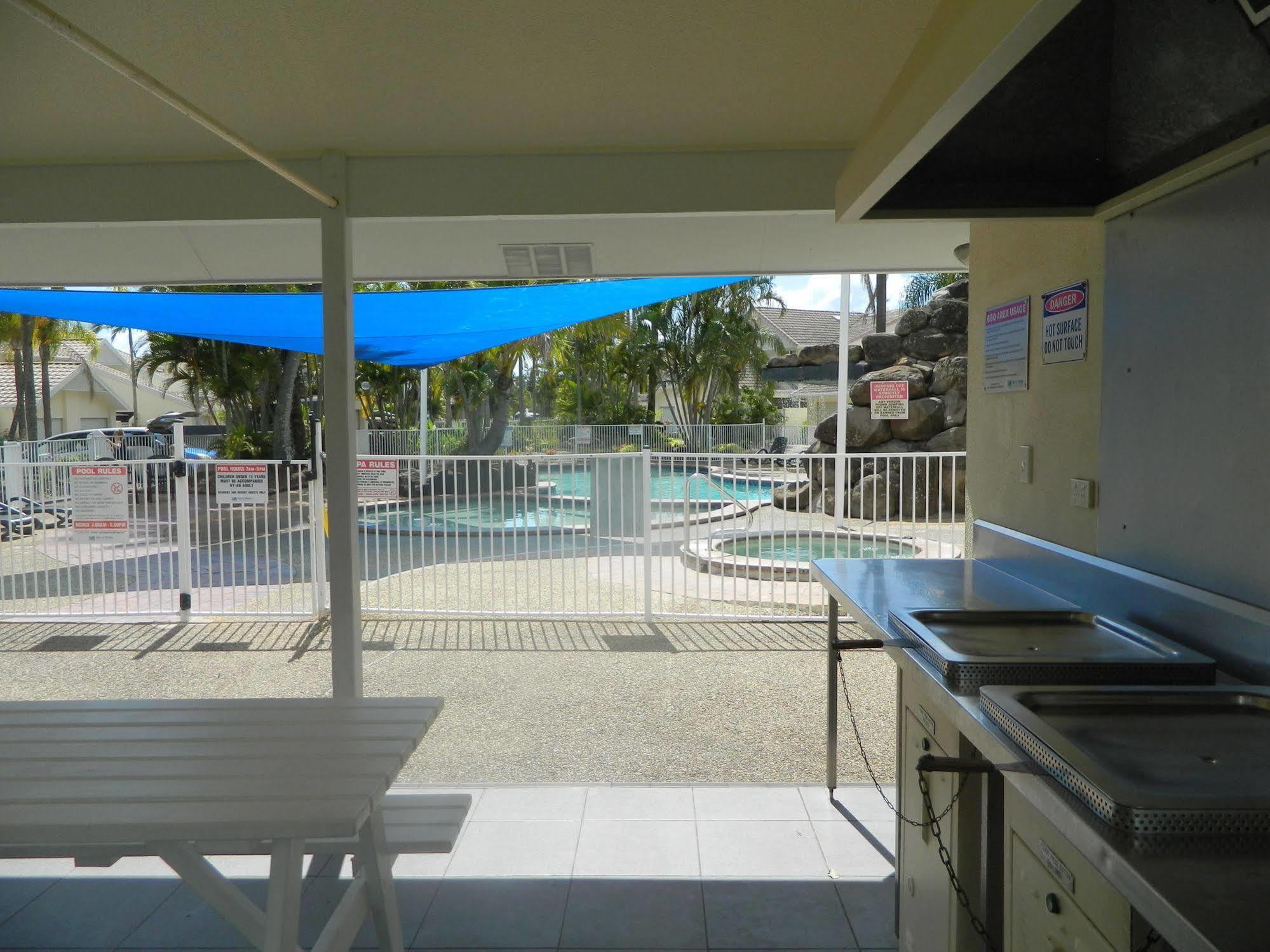 Isle Of Palms Resort Gold Coast Bagian luar foto