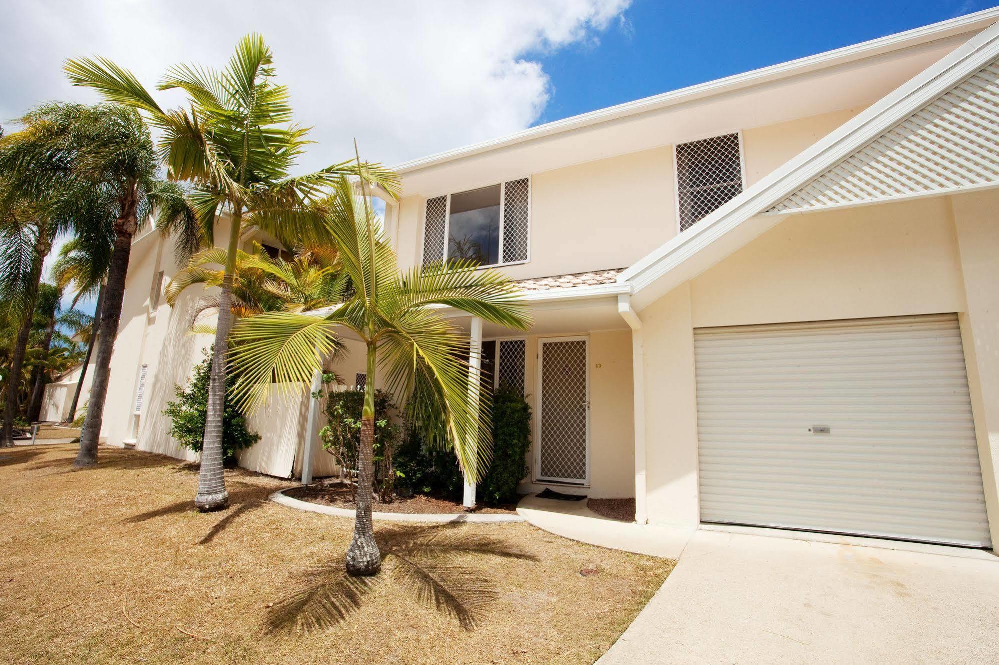 Isle Of Palms Resort Gold Coast Bagian luar foto